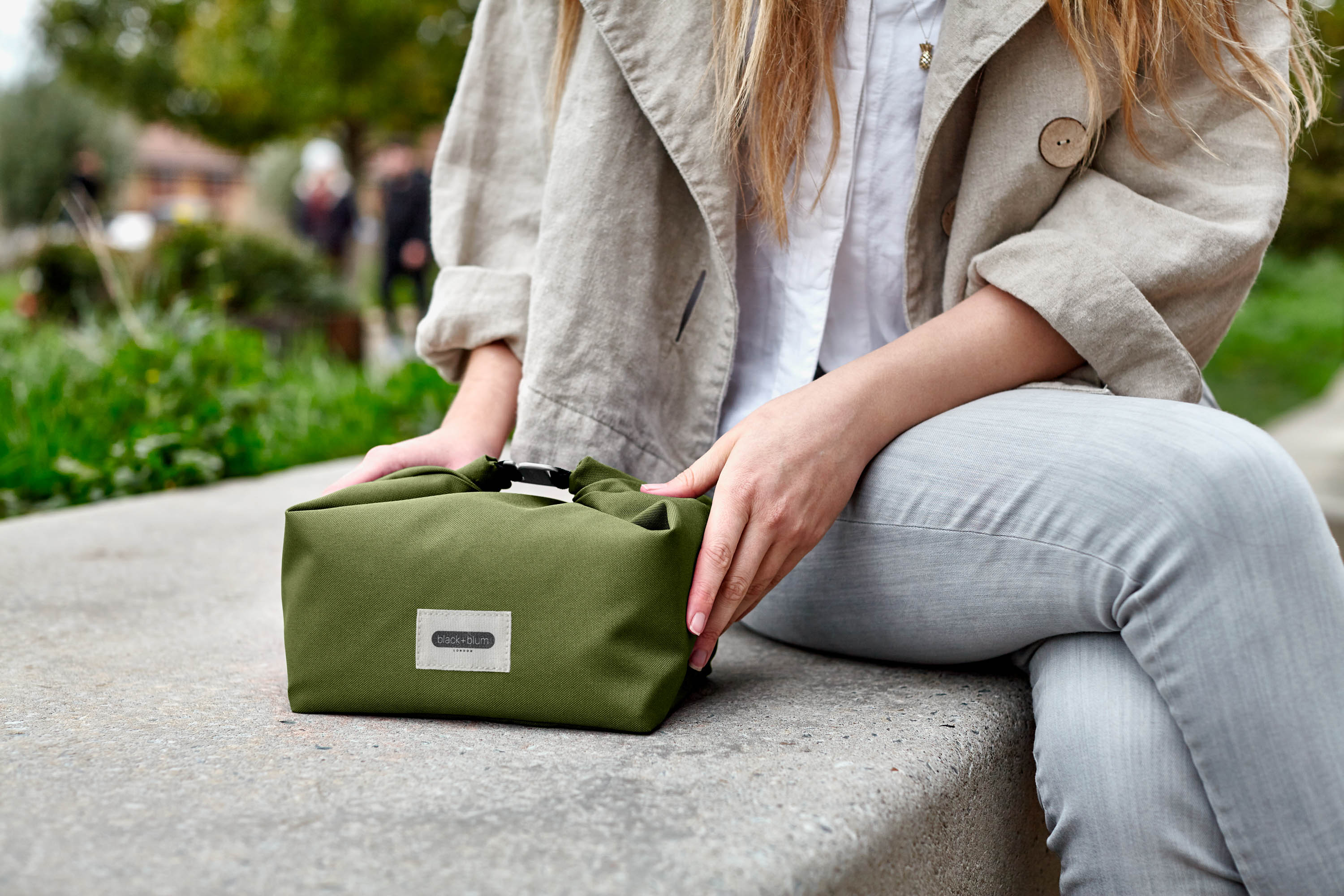 Black+Blum Insulated Lunch Bag - Olive each - Image 4