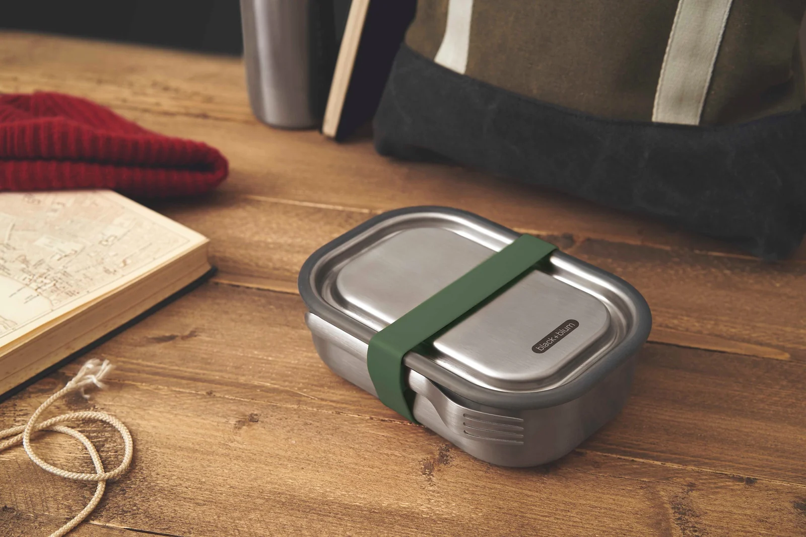 Black+Blum Stainless Steel Lunch Box- Olive 1L - Image 4