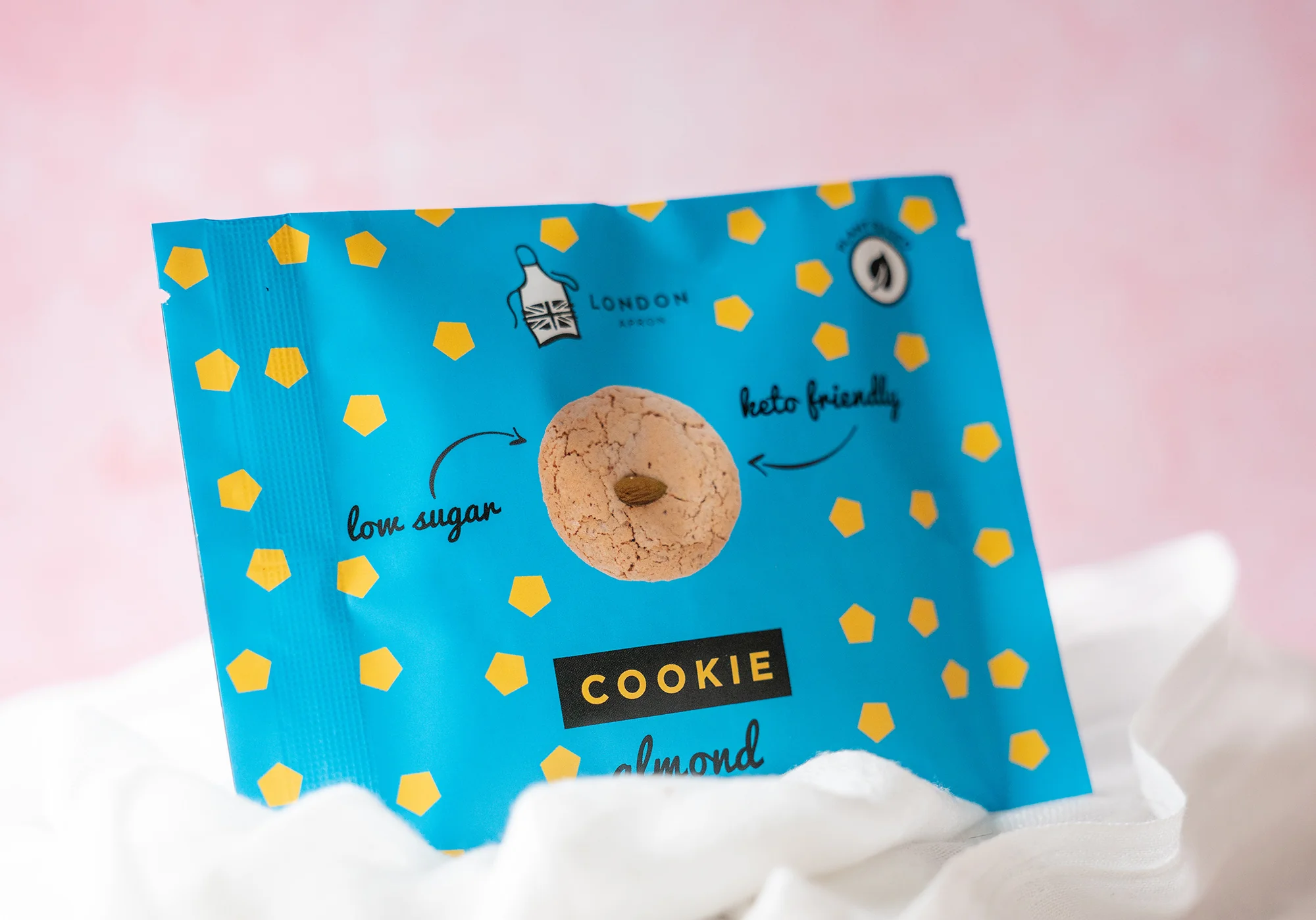 London Apron Low Sugar Almond Cookie 35g - Image 3