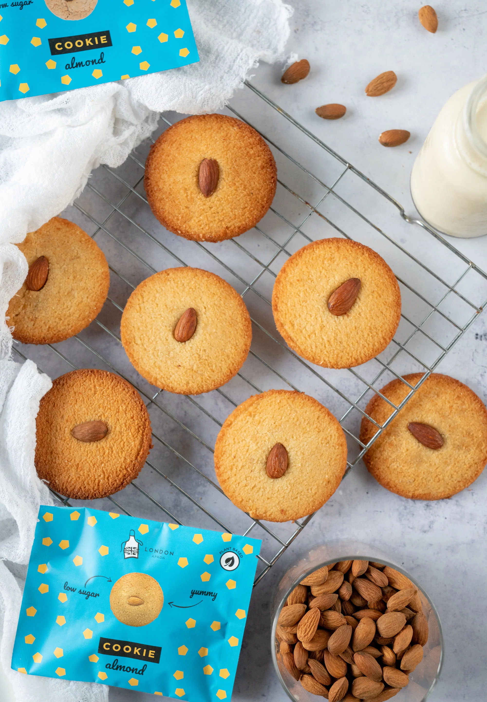 London Apron Low Sugar Almond Cookie 35g - Image 4