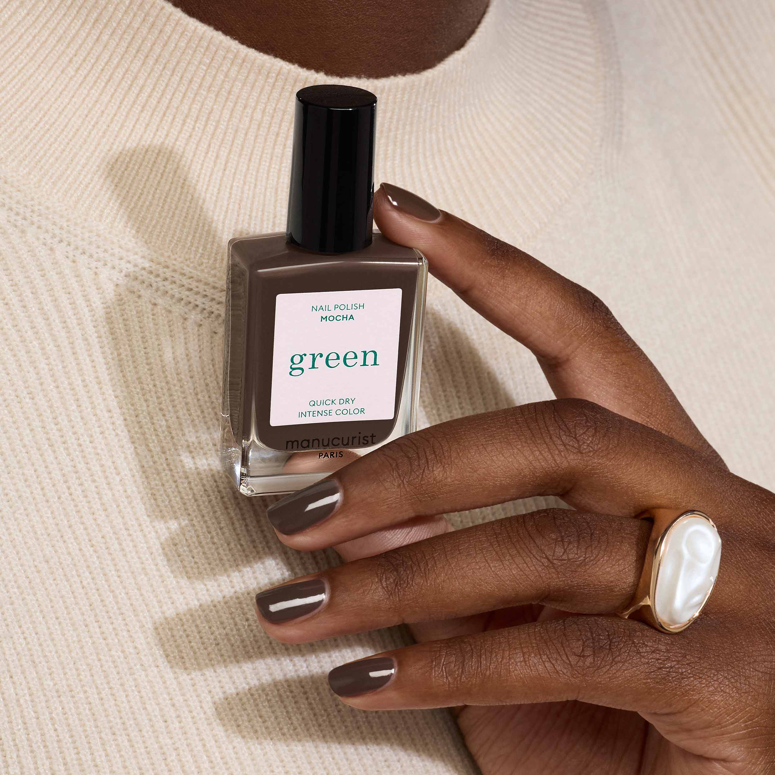 Manucurist GREEN Mocha 15ml - Image 6