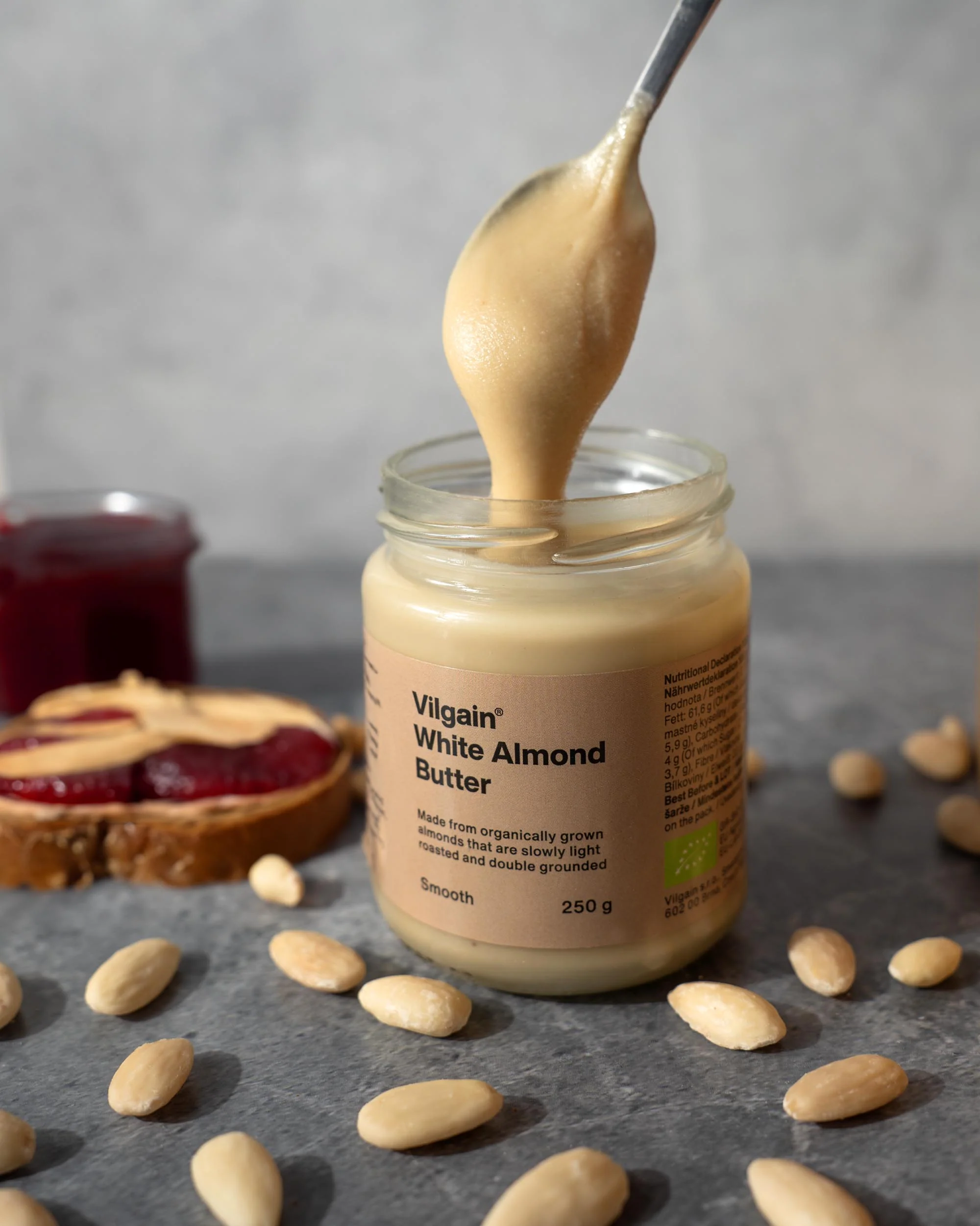 Vilgain Organic white almond butter 250g - Image 3